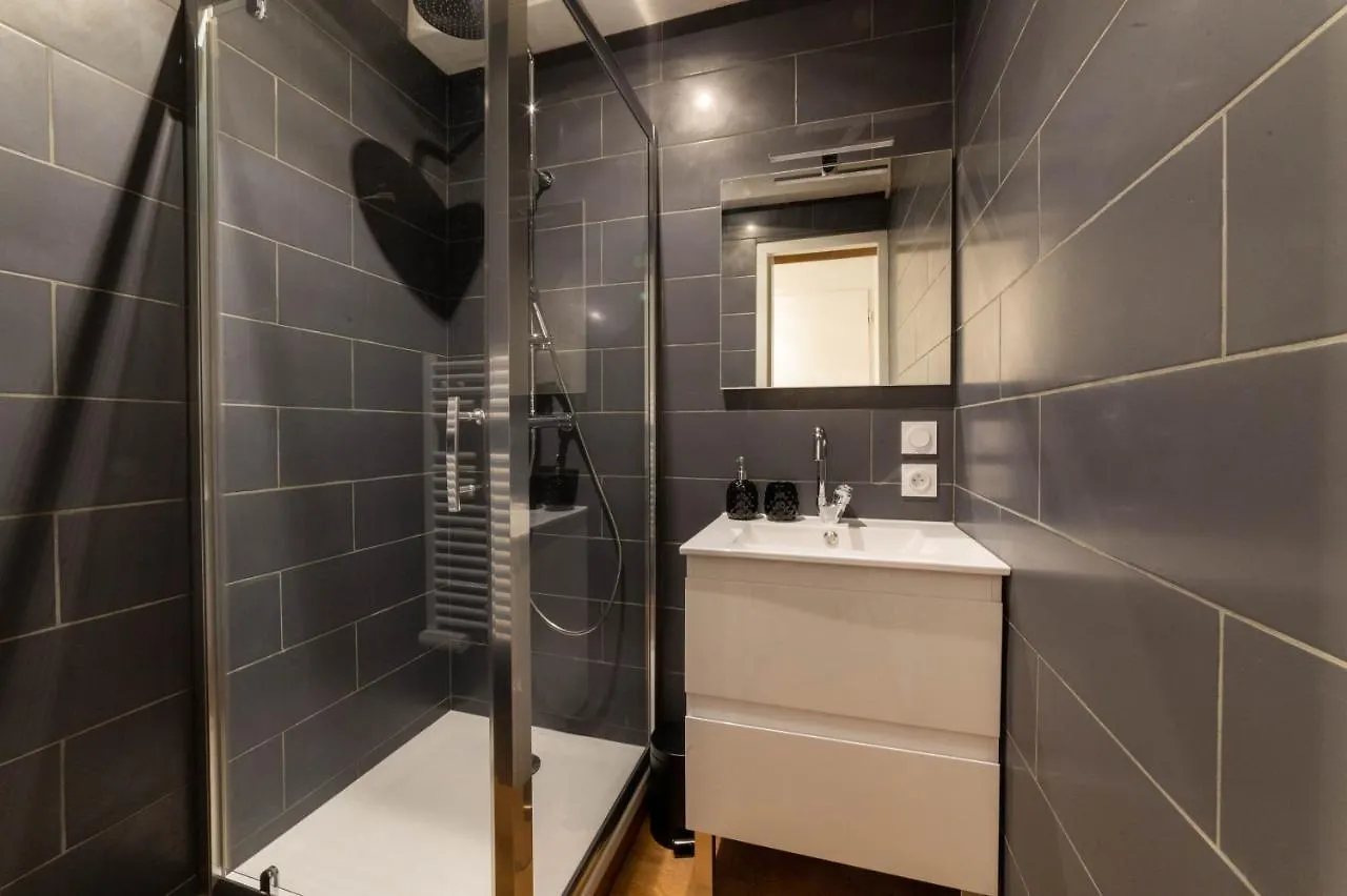 The Eighteen _ Hyper-Centre - T3 De 65M² - 8 Pers. Voiron Apartment